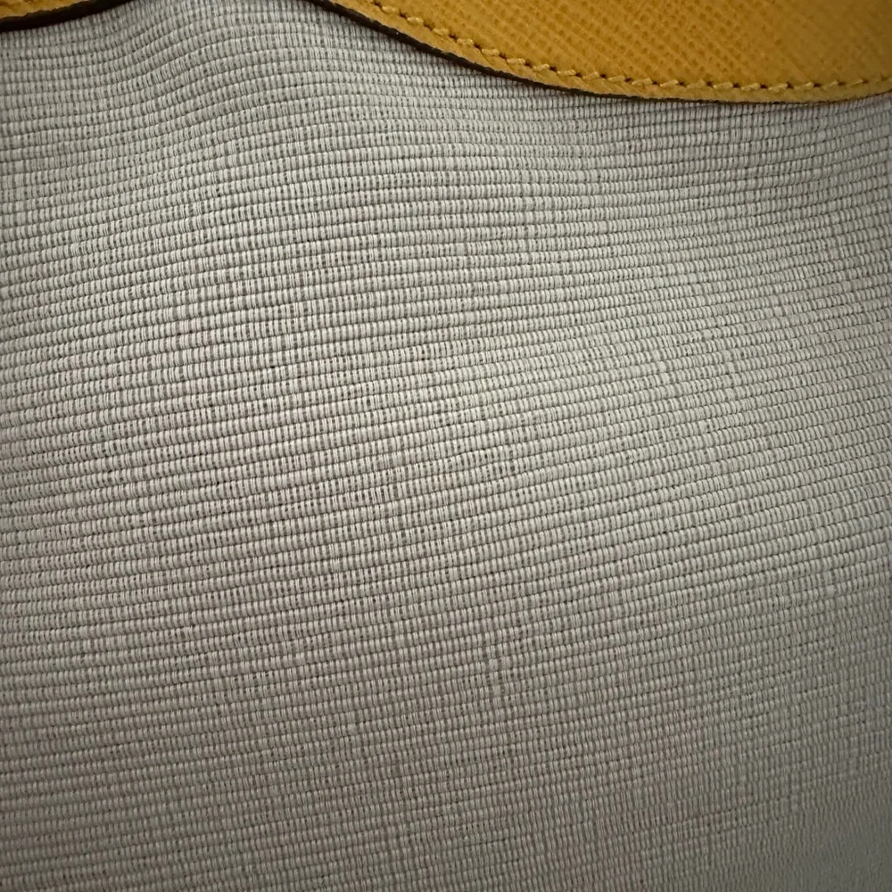 Salvatore Ferragamo summer satchel in great pre-owned condition - Picture 14 of 16